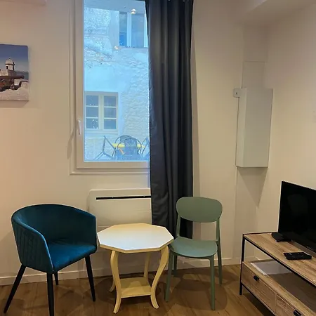 Apartment Rdc Proche Thermes A *