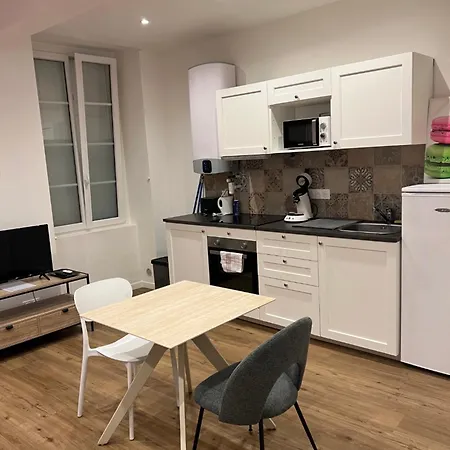 Apartment Rdc Proche Thermes A